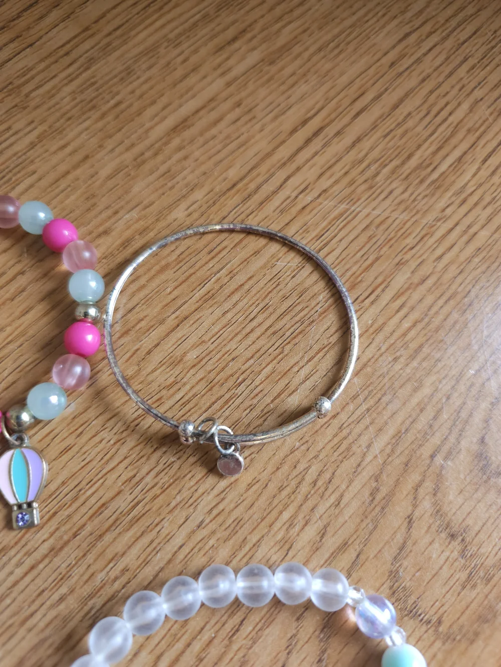 4/$10 Lot Girls Bracelets 8 Beaded